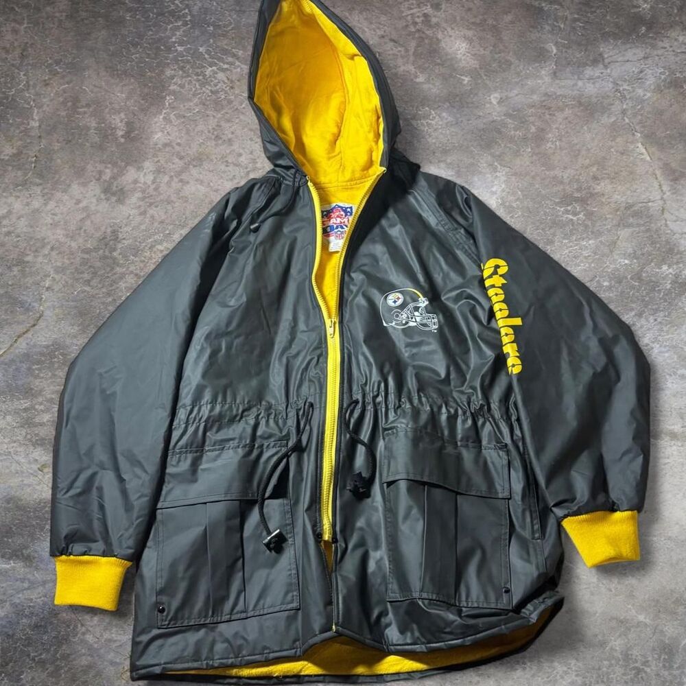 Gameday Raincoat Mens Black Yellow Medium Pittsburgh Steelers 90s Big Logo